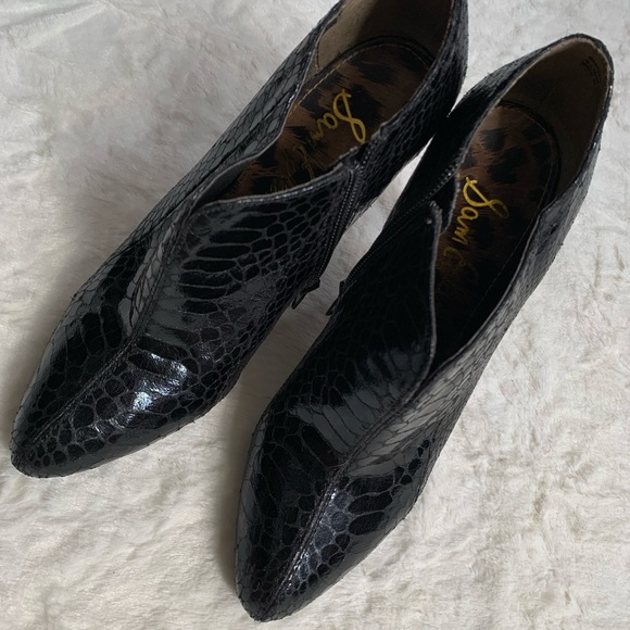 Booties 🖤 - Picture 15 of 15